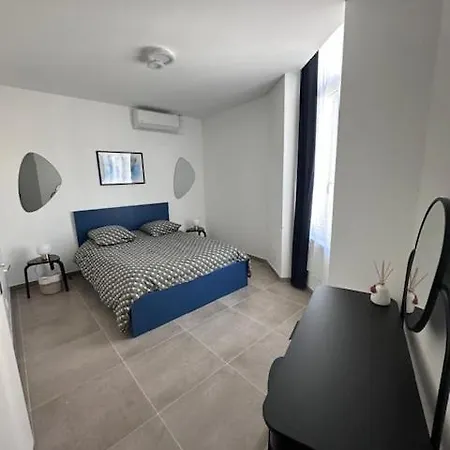 Downtown Διαμέρισμα *